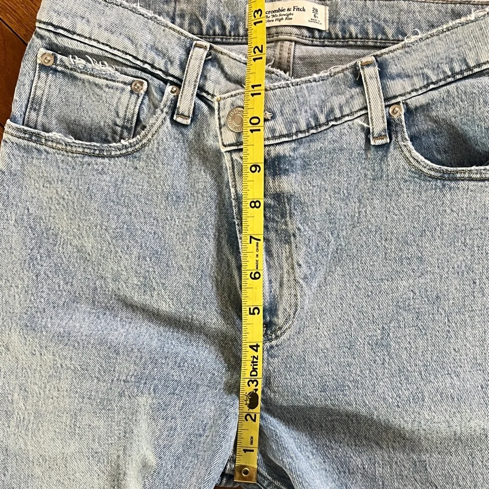 Abercrombie & Fitch The 90s Straight Ultra High Rise 28 / 6R - Picture 7 of 16